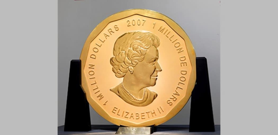 Thieves steal giant gold coin worth €m from Berlin’s Bode Museum