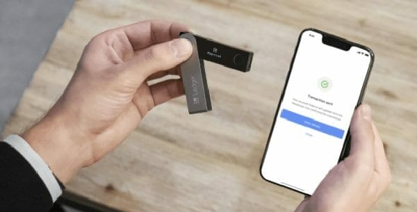 Ledger Goes Mobile - Ledger Live App Now Available for iOS and Android Smartphones. | Ledger