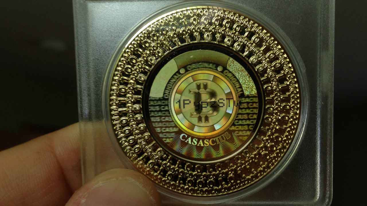 Big Money! Casascius 1 BTC Coin Sells for $28, | bitcoinlog.fun