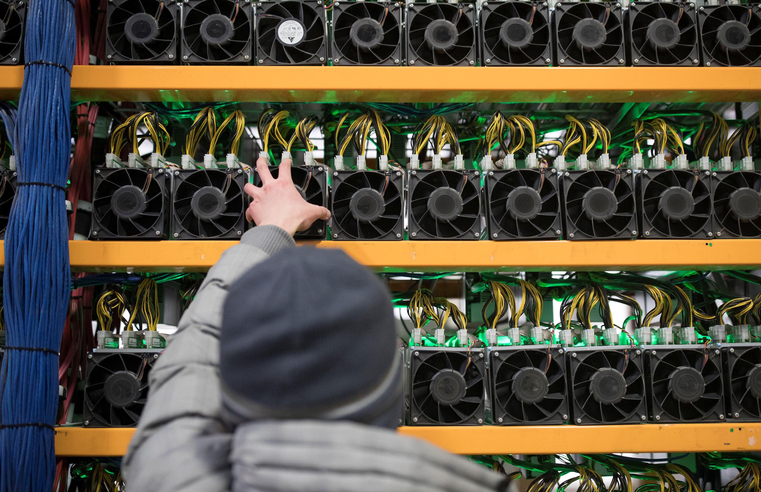 The Rise of Specialized Mining Equipment on Bitcoin - CoinDesk