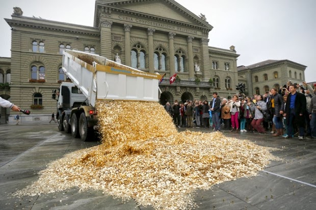 Samsung Pays Apple $1 Billion Sending 30 Trucks Full of 5 Cents Coins - Paperblog