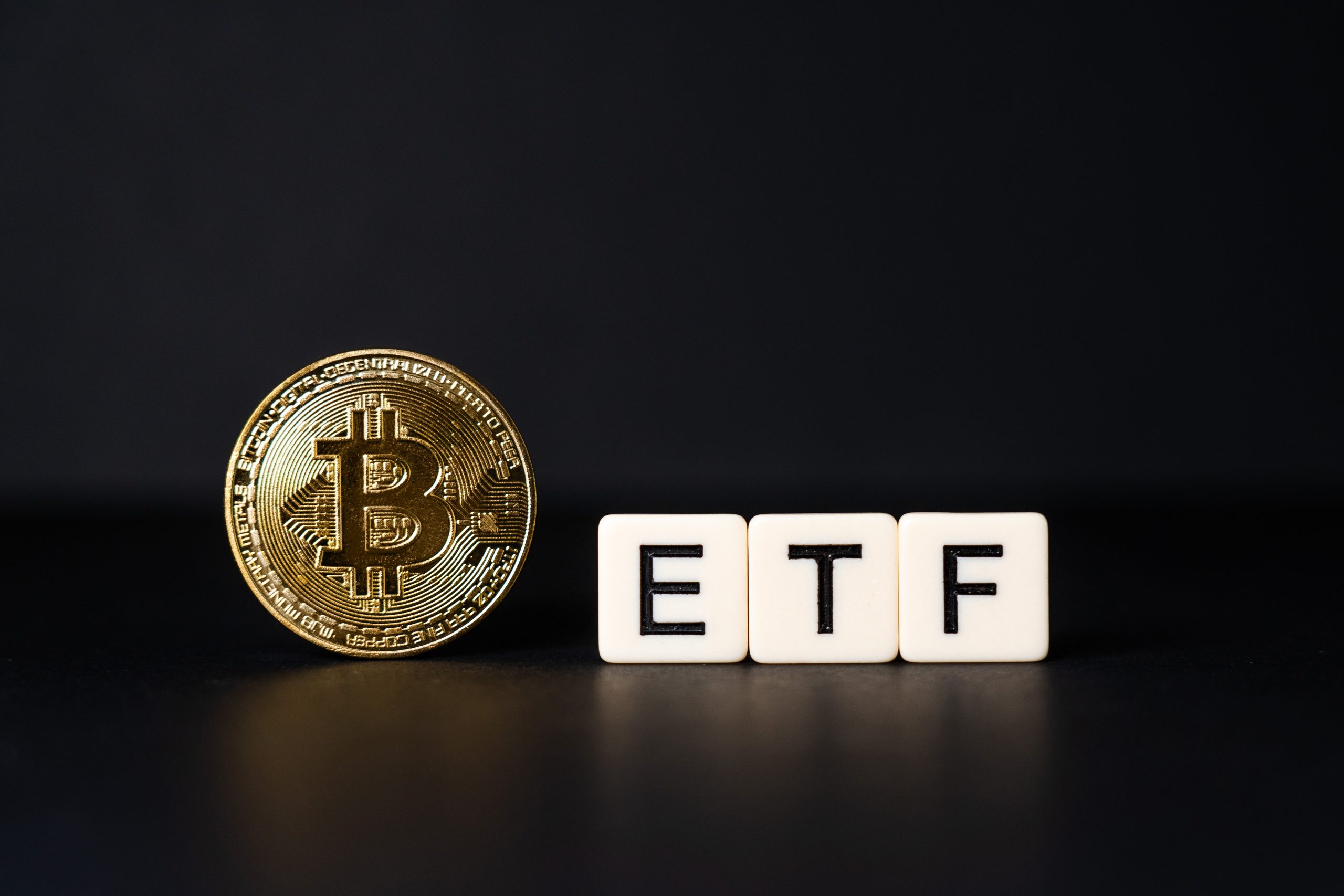 Tick-Tock On Spot Bitcoin ETF: 3 To 6 Months Until US Approval, Claims Ex-BlackRock Exec