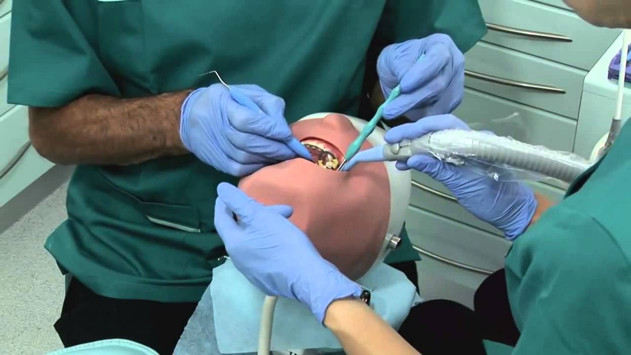 4-Handed Dentistry: Instrument Exchange