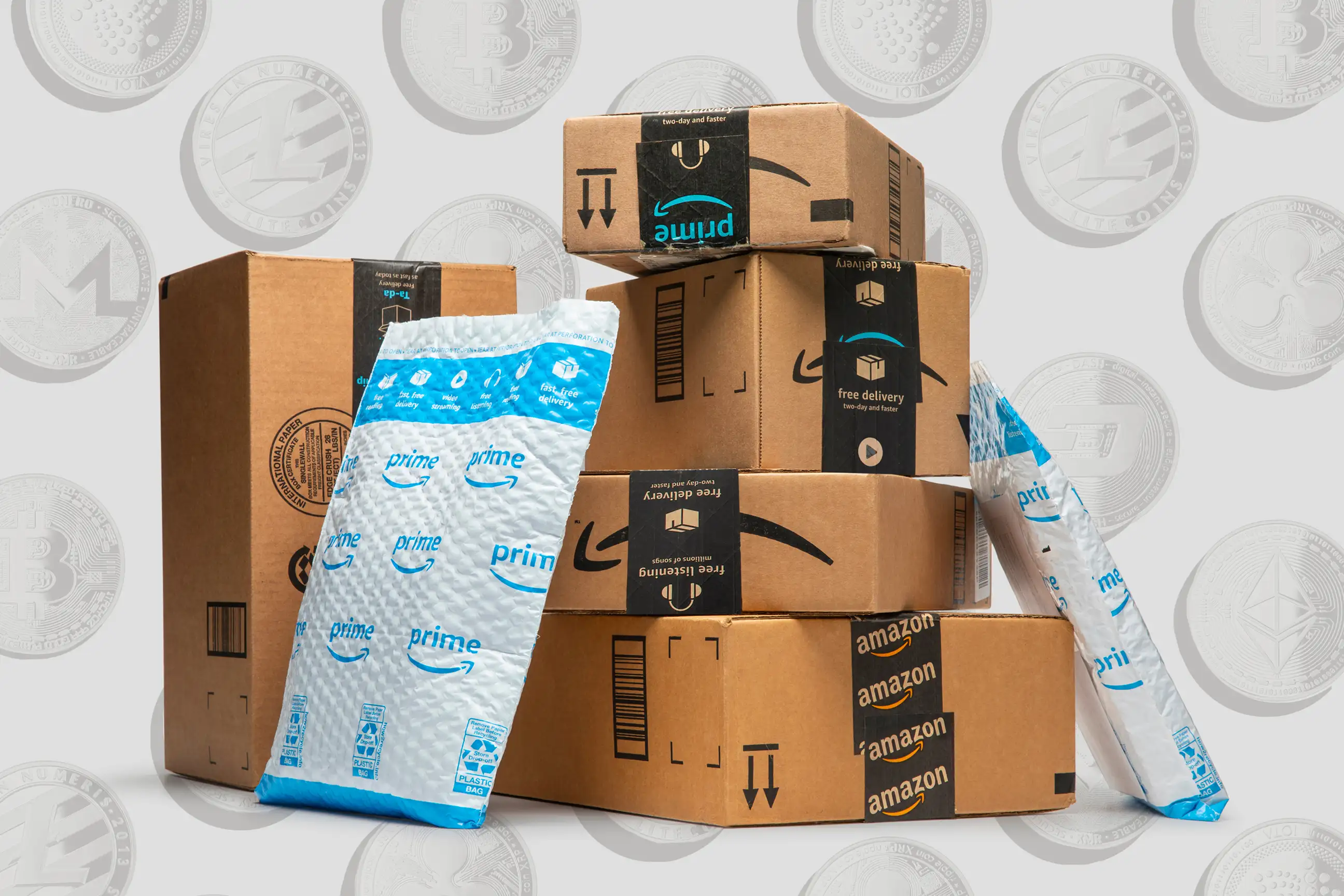 Amazon to Accept Bitcoin, Cryptocurrency; Seeks Blockchain Leader