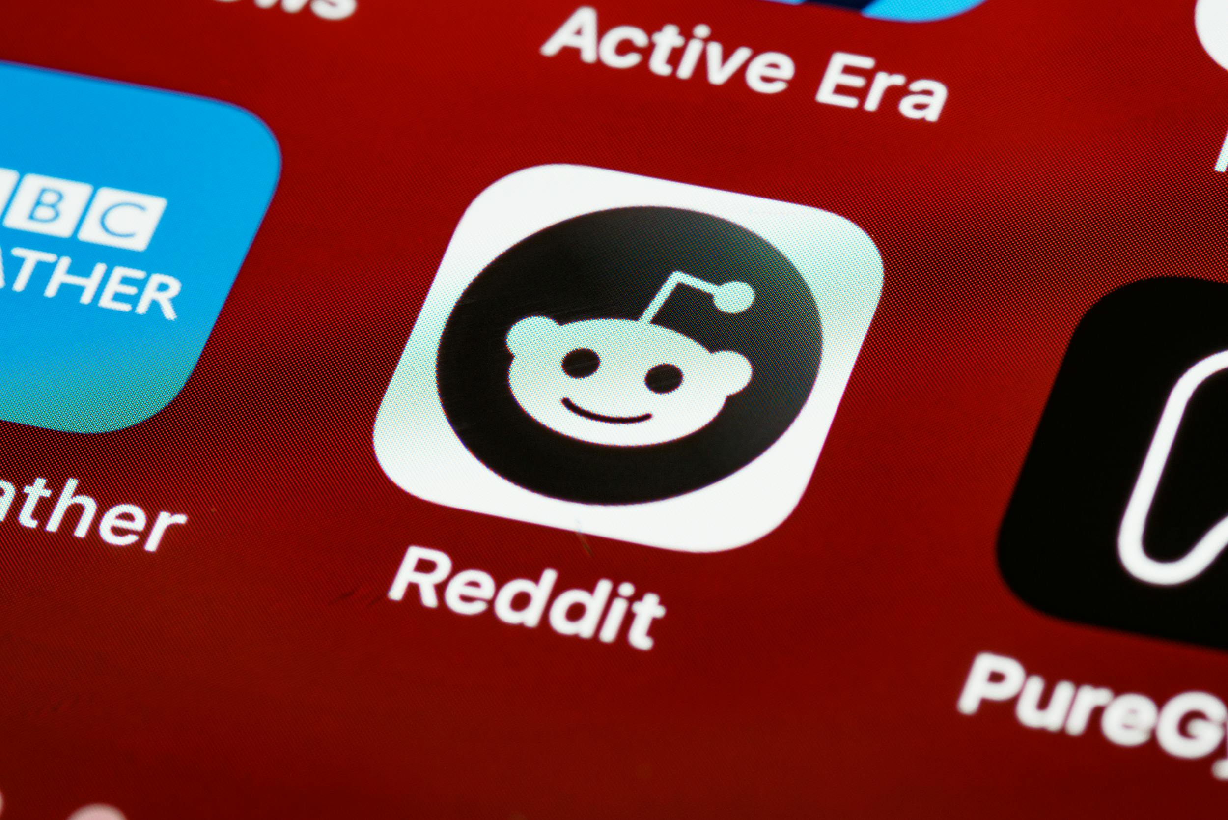 Reddit is going to let you turn gold into money - The Verge