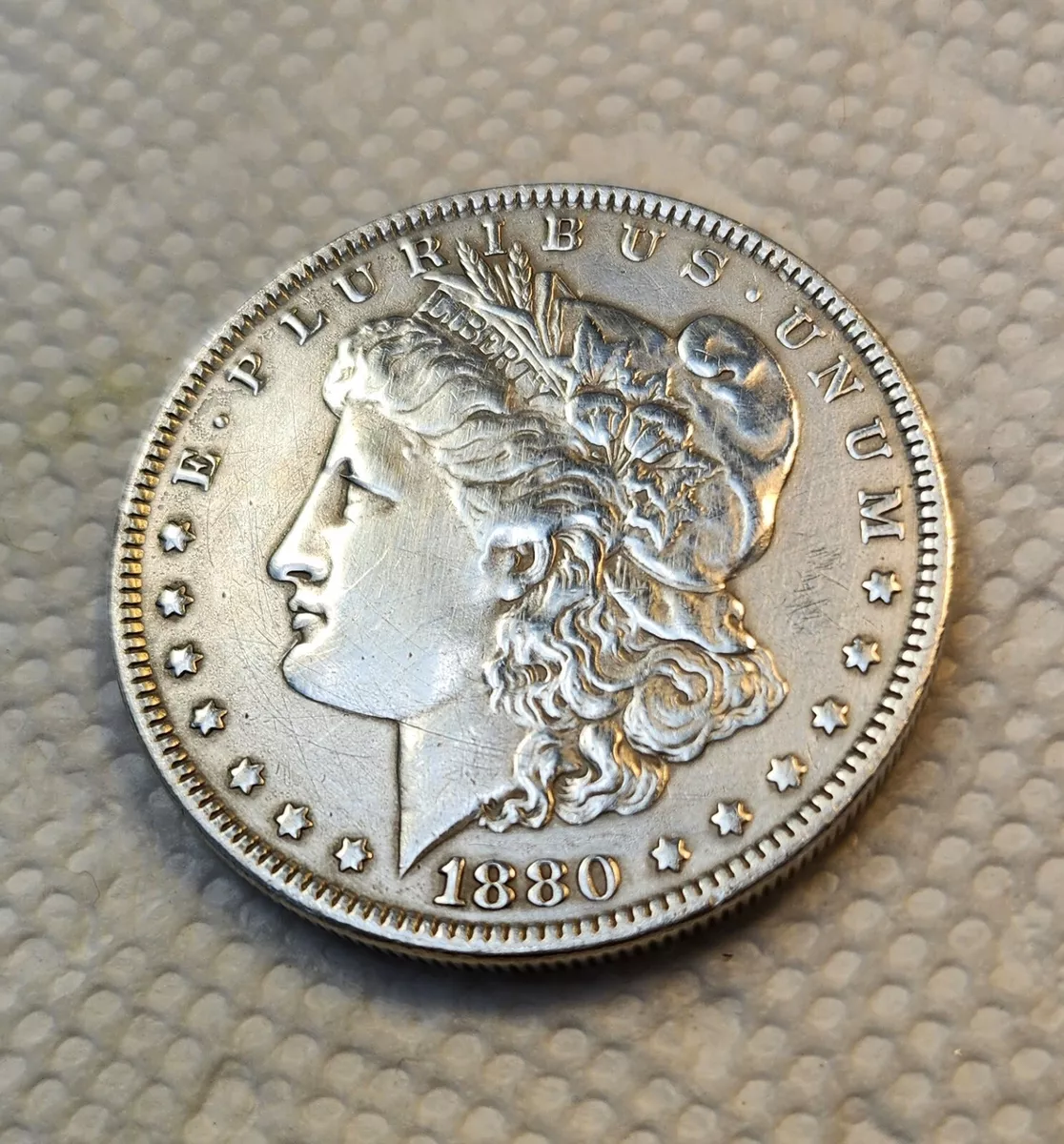 How Much Is bitcoinlog.funUS. UNUM SILVER DOLLAR COIN WORTH? | Artifact Collectors