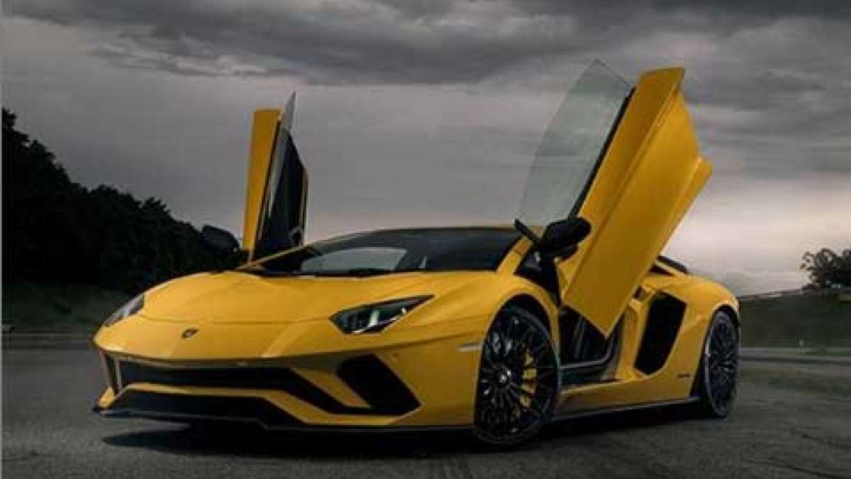 Houston Man Uses Stimulus Loan To Buy Lamborghini, Gets 9-Year Sentence | IBTimes