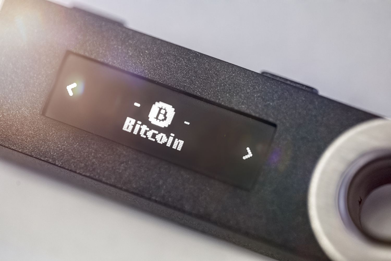 Hardware Wallet & Crypto Wallet - Security for Crypto | Ledger