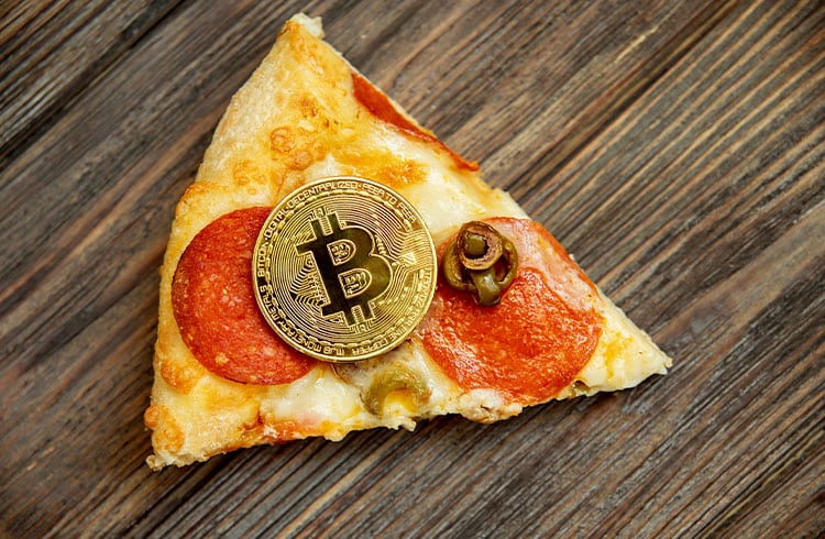 Guy Who Spent $ Million In Bitcoin On Two Pizzas In Speaks Out For