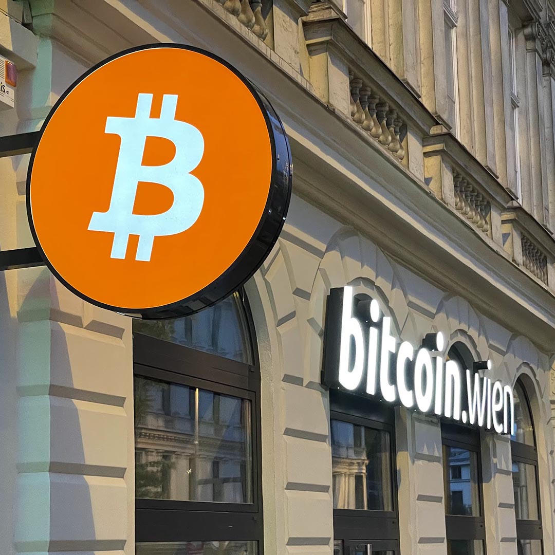 + companies and stores that accept Bitcoin for payment in 