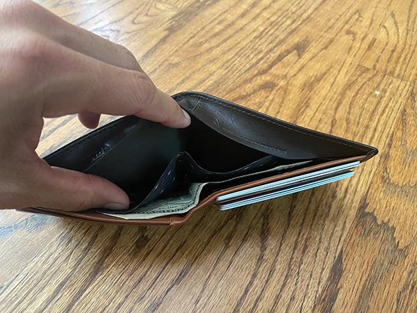 Review: Bellroy Hide and Seek Wallet | Pocket Surplus