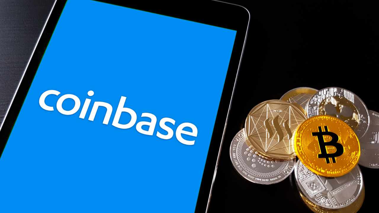 Low-cost spot bitcoin ETFs threaten to erode Coinbase margin, trading volume | Reuters