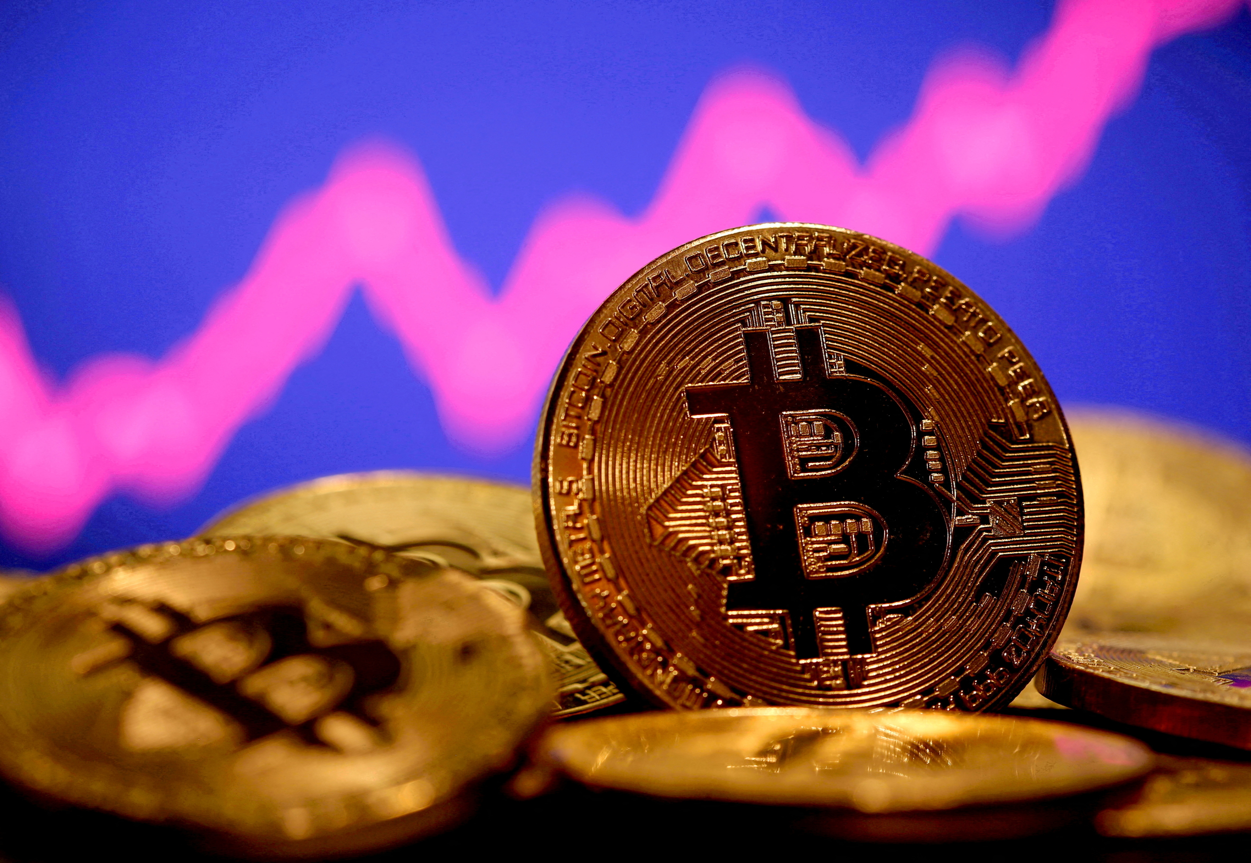 Bitcoin price: Latest news, trends and updates on cryptocurrency