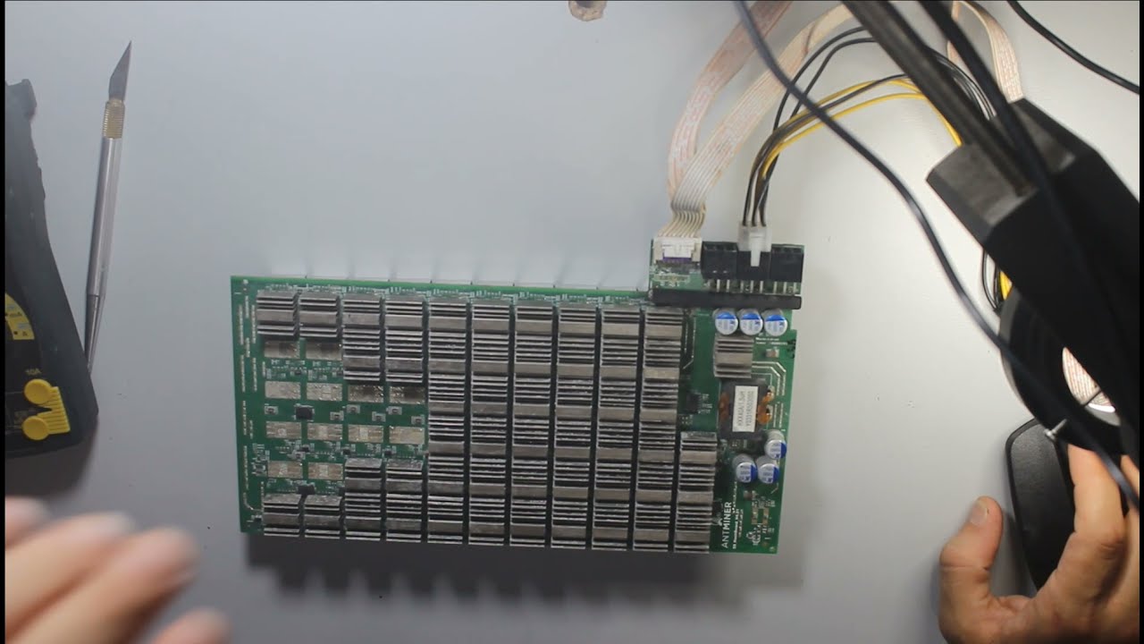 Replacement hashboard for Antminer S9 - D-Central