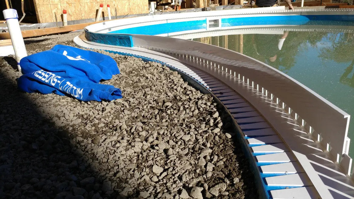 POOL | 8' Bendable Z Poolform Receiver Track 16 per Case