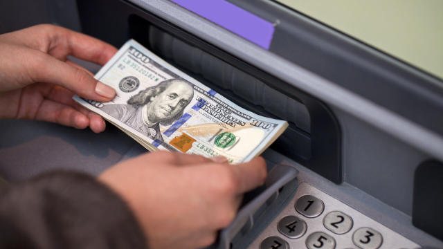 How Much Cash Can You Deposit at a Bank?