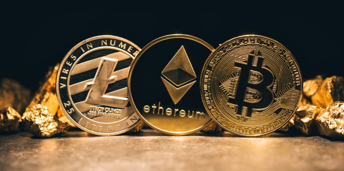 12 Best Cryptocurrency Stocks to Invest in 