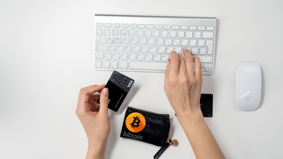 7 Best Crypto Debit Cards in 