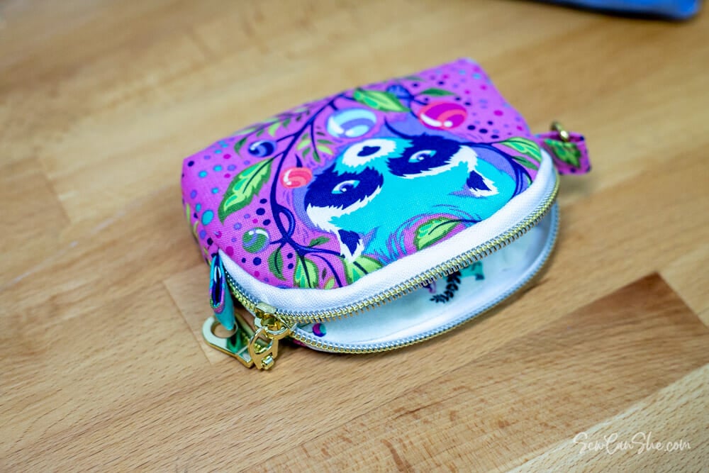 Free Pattern - Coin Purse With Zipper. | Coin purse pattern, Purse sewing patterns, Purse patterns