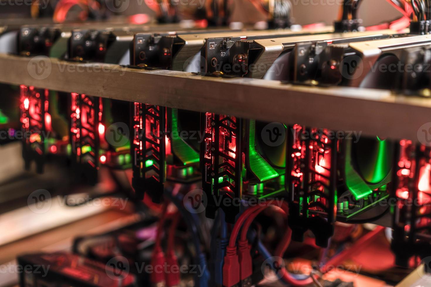 GPU Mining vs. CPU Mining: Which is Better?