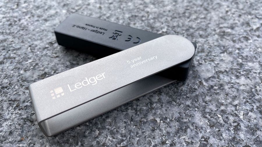 Ledger Nano X vs Kraken: Price, Security & Features