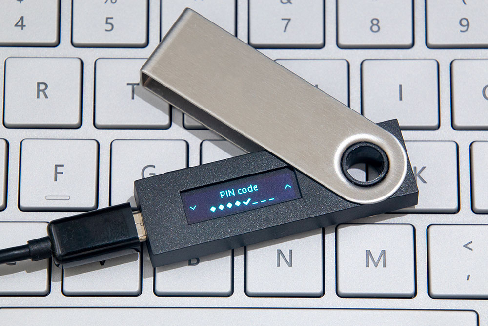 Hardware Wallet & Crypto Wallet - Security for Crypto | Ledger