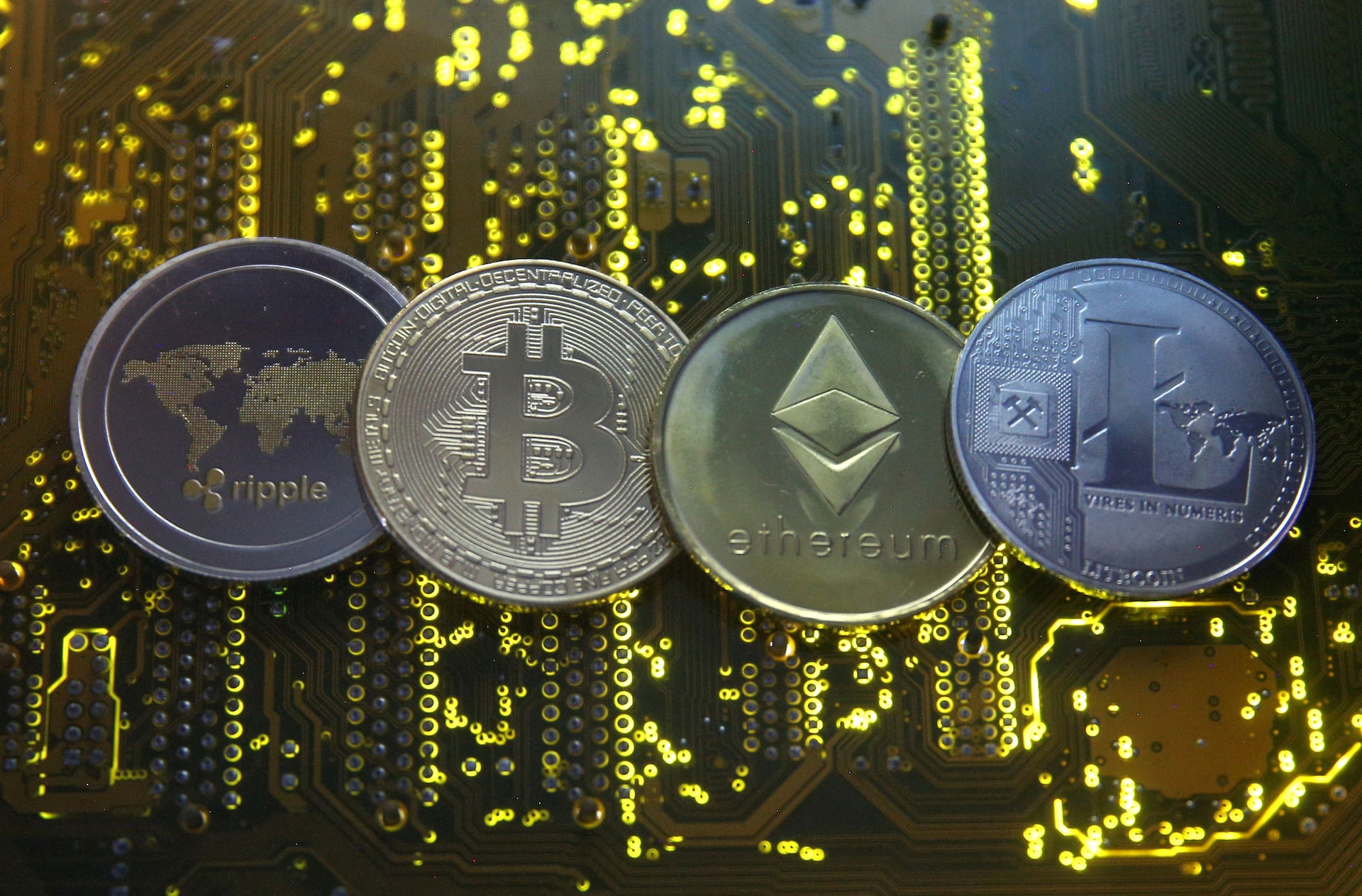 Cryptocurrency Market Size, Growth & Trends Report, 